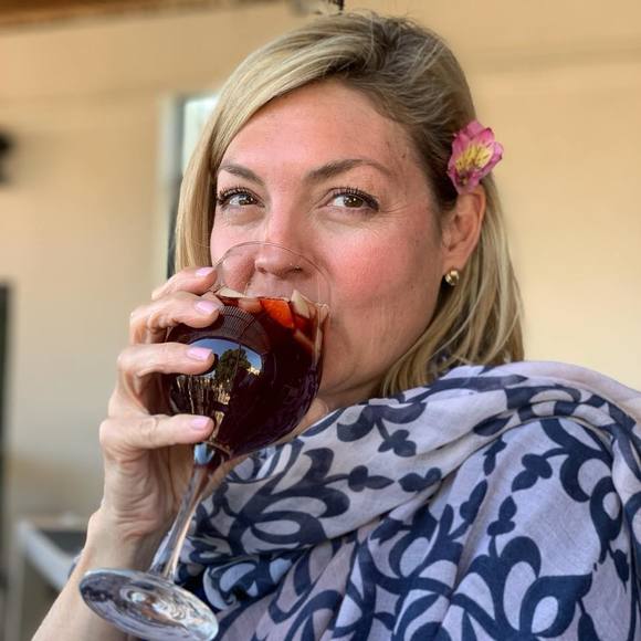 Meet your Posher, Angela - Picture 1 of 1